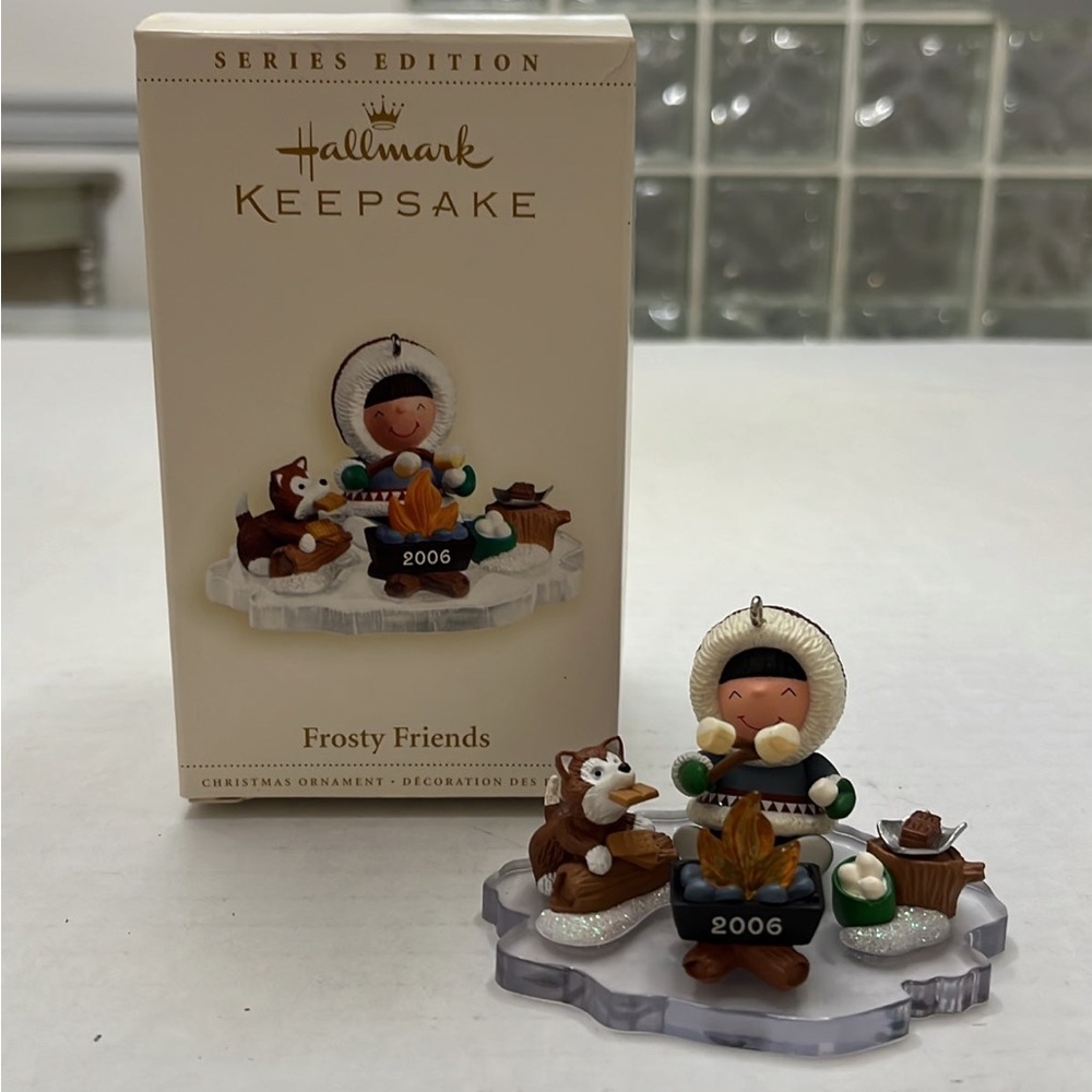 Hallmark Keepsake Ornament
Frosty Friends
Date 2006